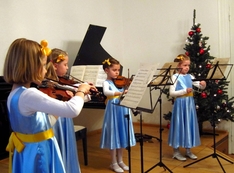 Mädchen mit Violinen, Copyright: SWS